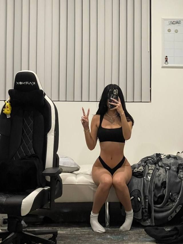 Hot 🥵 sexy i take payment on arrival  Available for incall, outcall & cardateservice. Text me on : 4173087584 - Image 3